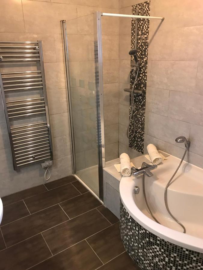 Saint-Avertin Maison Chaleureuse A Partager En Famille Ou Amis Villa Esterno foto